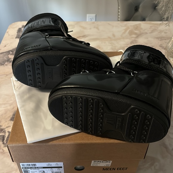 Moon Boot - Picture 4 of 6